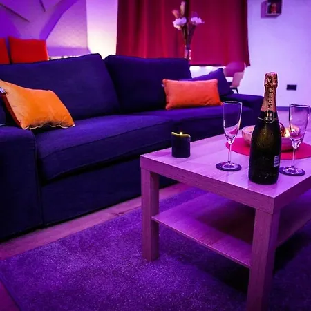 Privé Avec Jacuzzi De Gamme ! Près De L'aéroport De * Charleroi