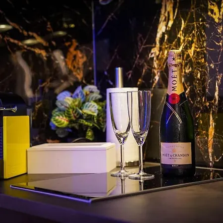 Σπίτι διακοπών Prive Avec Jacuzzi De Gamme ! Pres De L'aeroport De