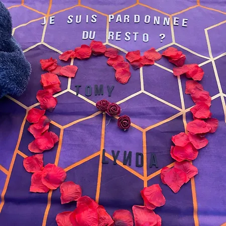 Prive Avec Jacuzzi De Gamme ! Pres De L'aeroport De Σπίτι διακοπών