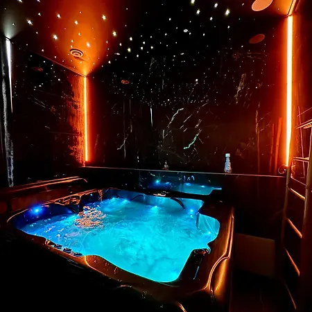 Prive Avec Jacuzzi De Gamme ! Pres De L'aeroport De Charleroi